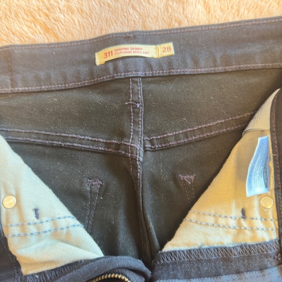 Dark blue 311 Levi’s jeans - Picture 3 of 4